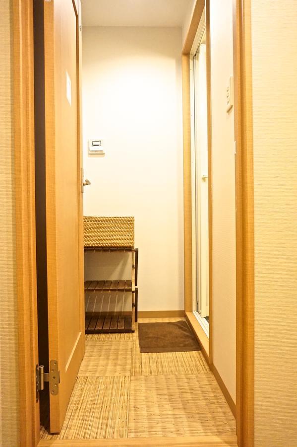 Hostel Rakutsuki Ōsaka Extérieur photo