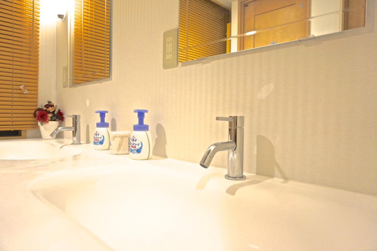 Hostel Rakutsuki Ōsaka Extérieur photo