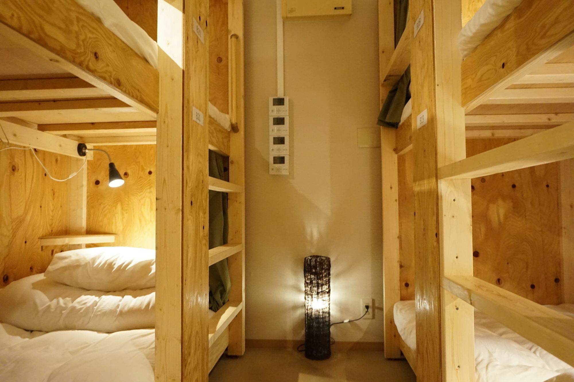 Hostel Rakutsuki Ōsaka Extérieur photo